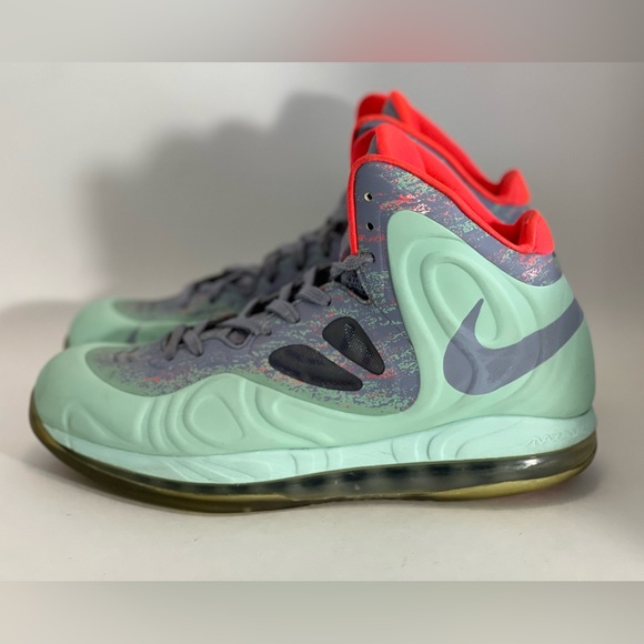 christmas hyperposite